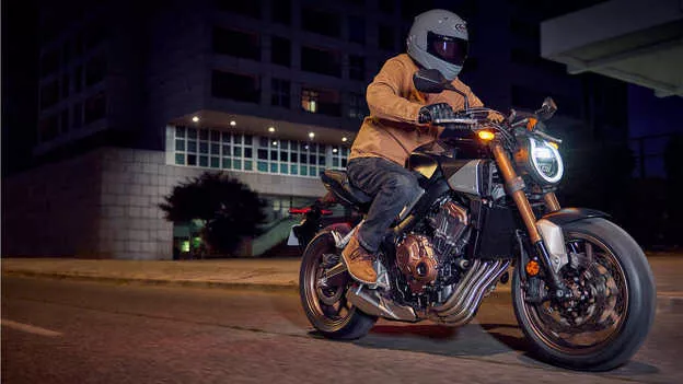 CB650R-anartisis kai frena ipsilis piotitas