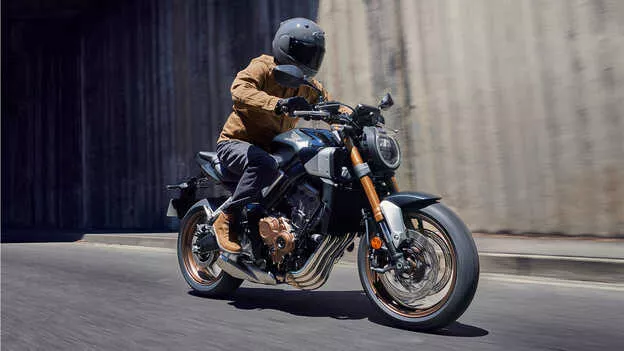CB650R-tetrakilindros kinitiras 650cc