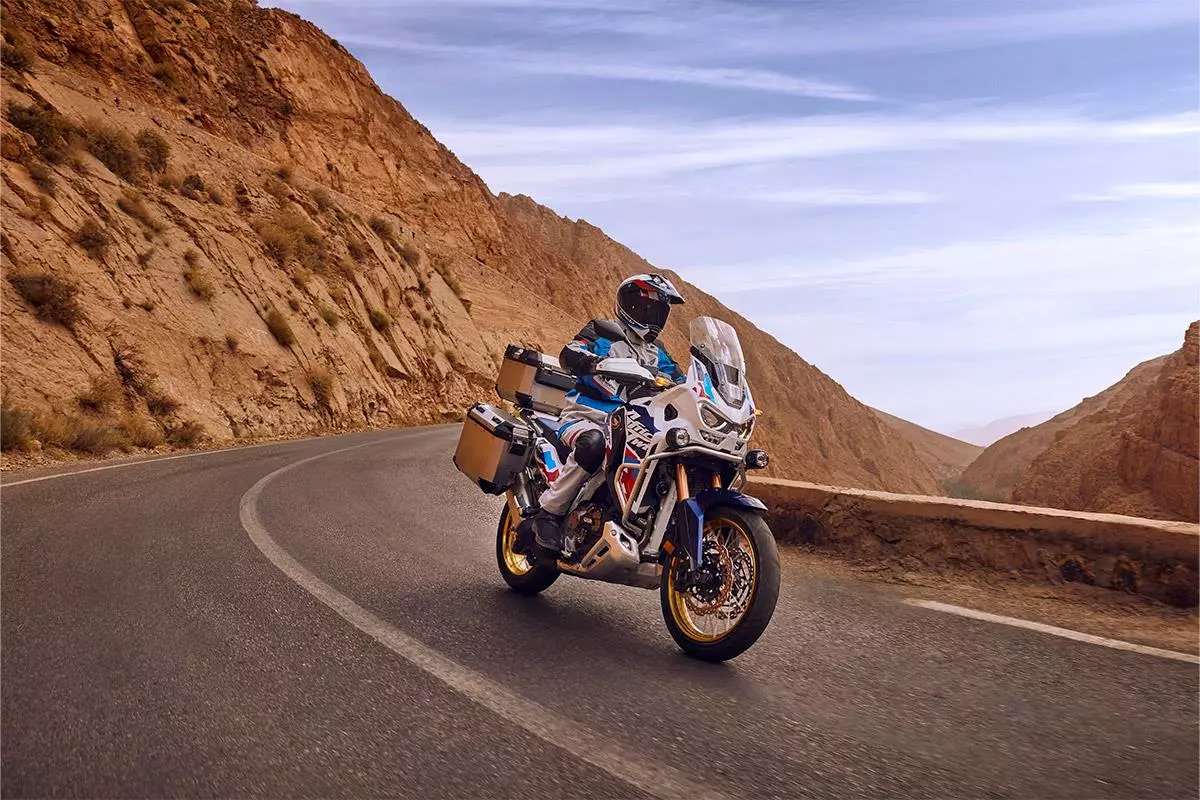 CRF1100L AFRICA TWIN ΑDVENTURE mprostinos troxos 19