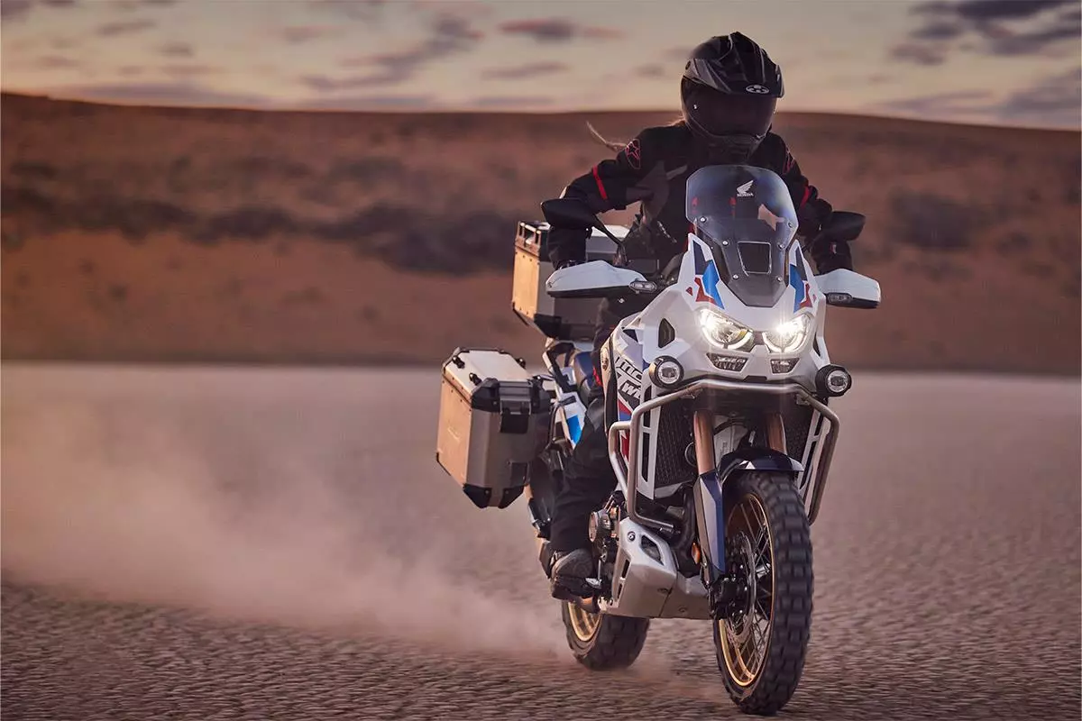 CRF1100L AFRICA TWIN ΑDVENTURE proigmeni texnologia odigisis