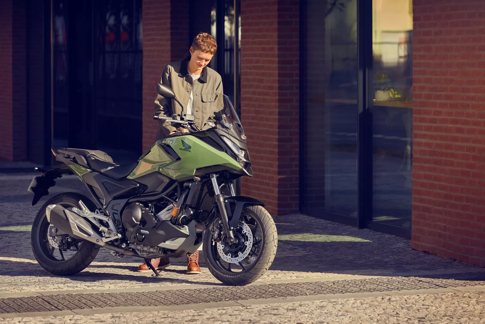 NC750X 2025 slider 3