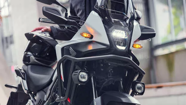 ΝΧ500 olokainourios provoleas LED (1)