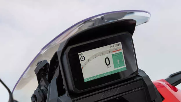 ADV350 2025 othoni TFT 5 me Honda RoadSync (1)