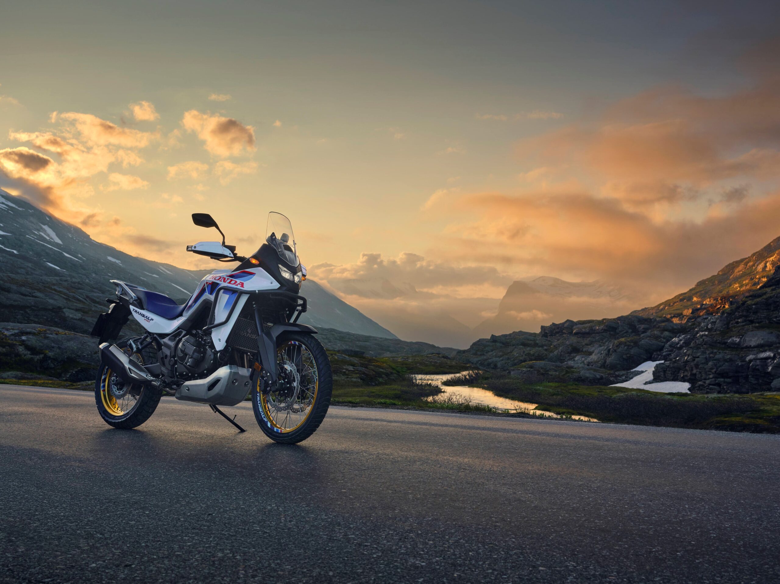 26YM Honda XL750 Transalp