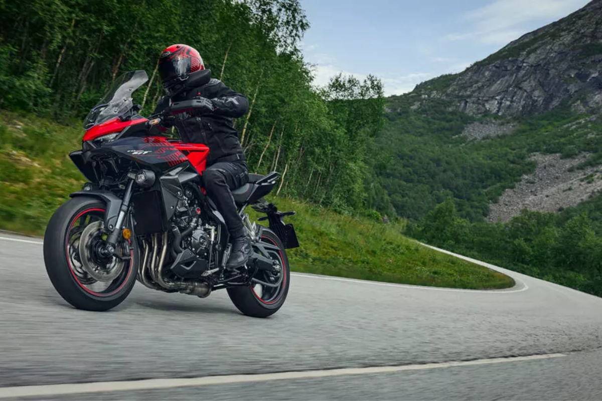 CB1000GT carousel_ergonomia