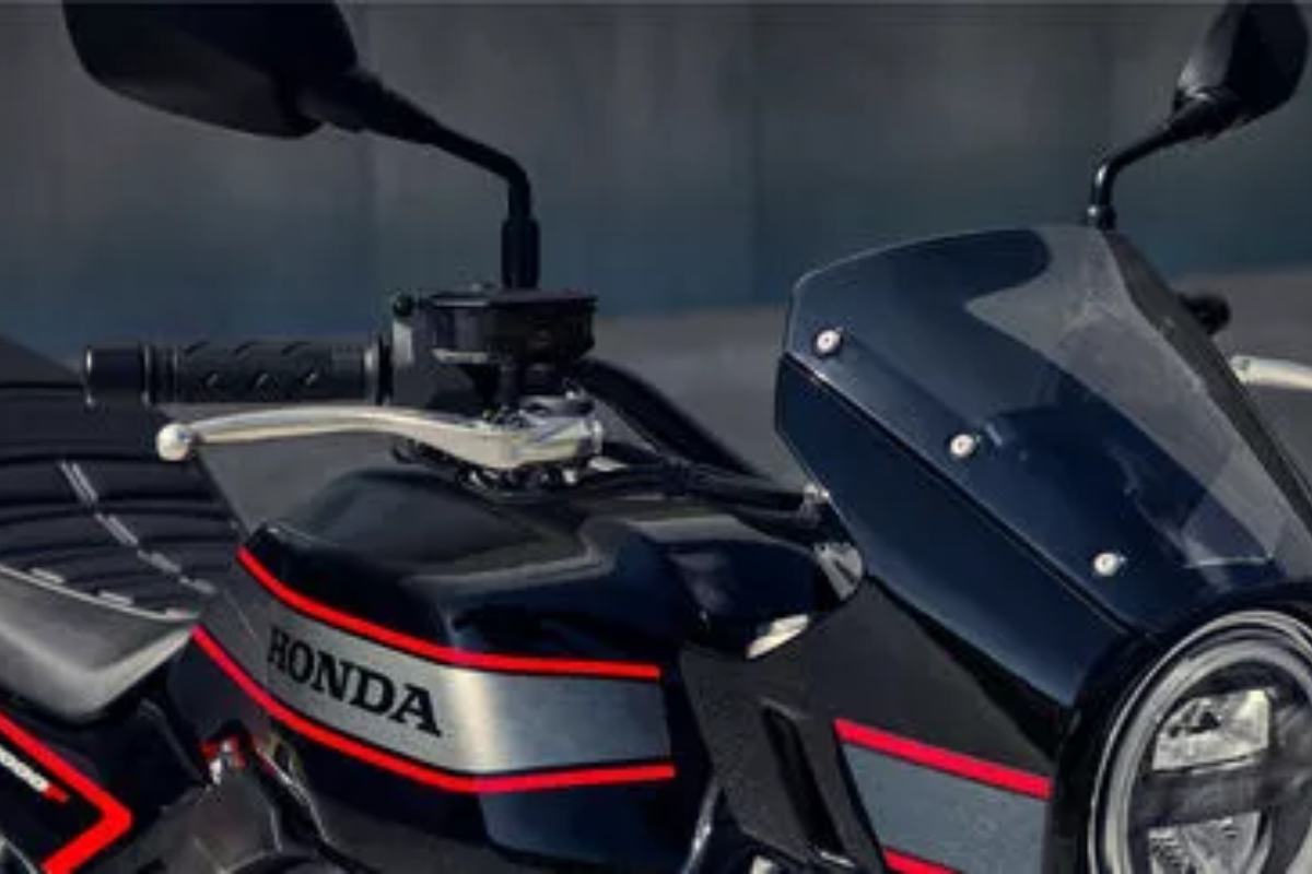 CB1000GT carousel_gazi