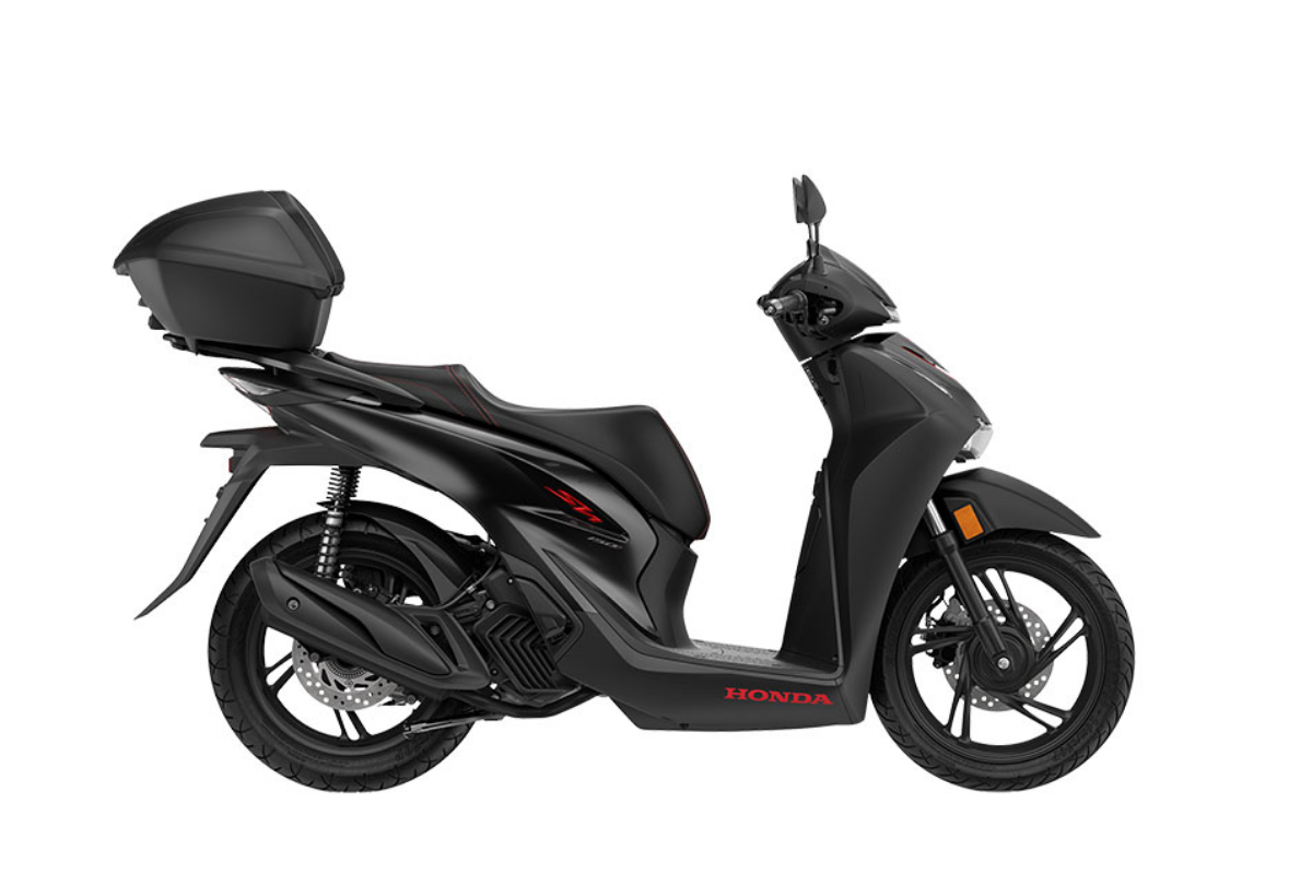 MAT COAL BLACK METALLIC4.600 €